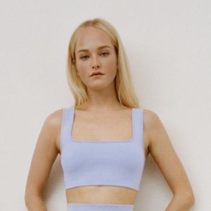 ZARA SEAMLESS CROP TOP